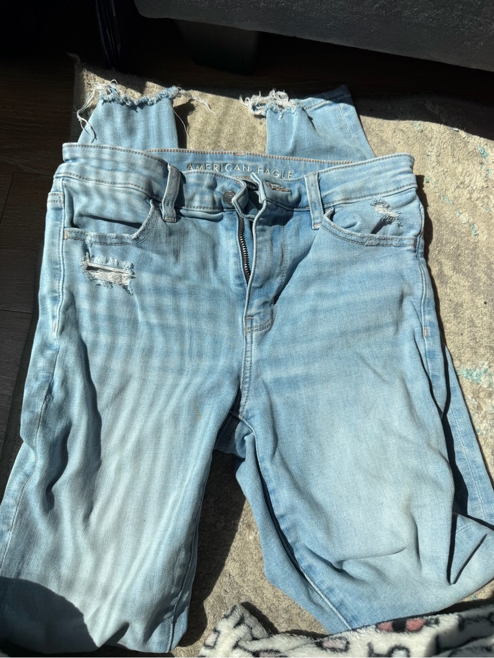 American Eagle Outfitters Light Wash Skinny Jeans